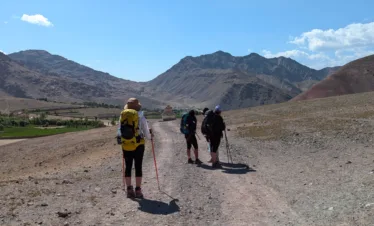 trekkers in sham valley
