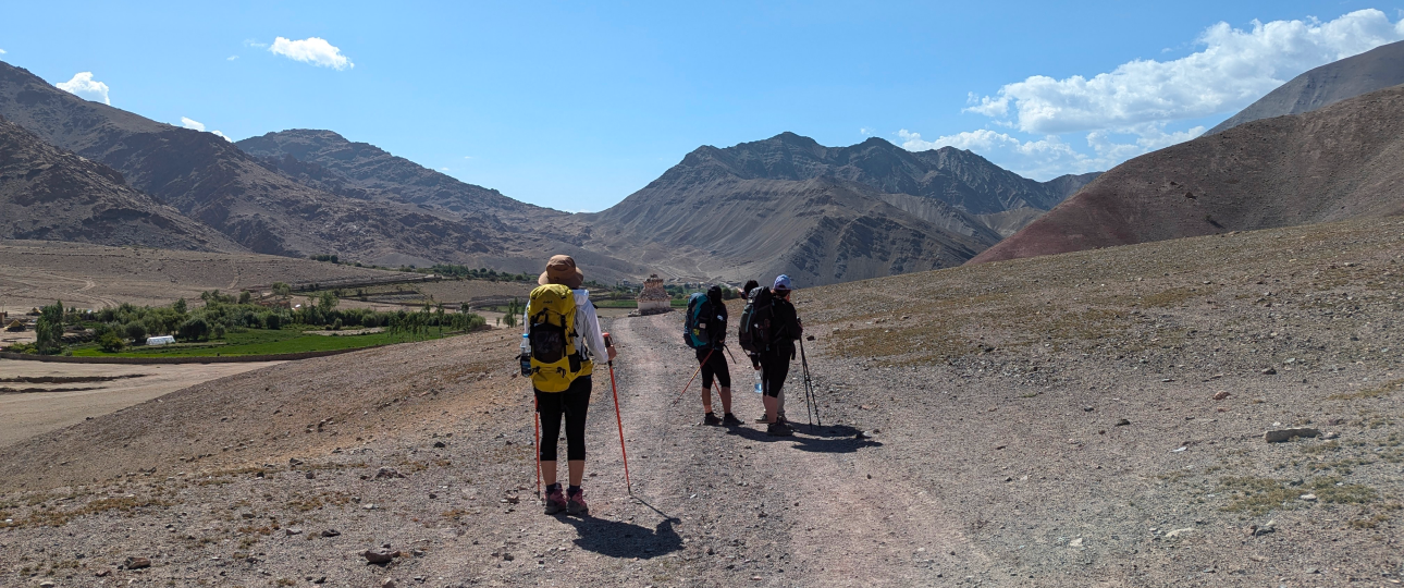 trekkers in sham valley