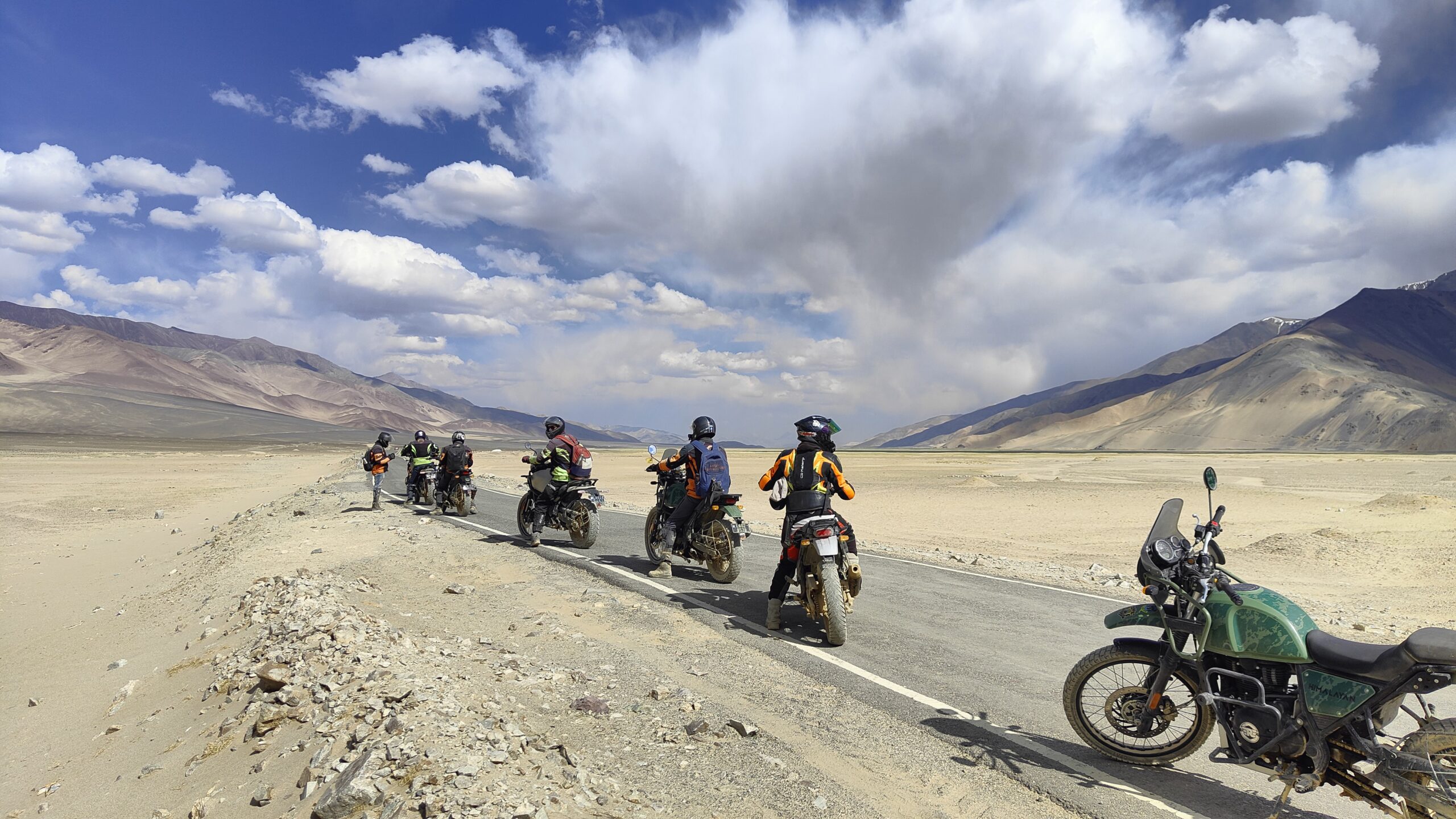 Leh bike tour